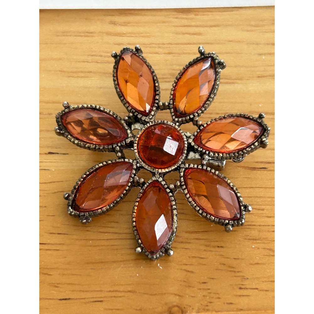 Beautiful Vintage Amber Glass Brooch